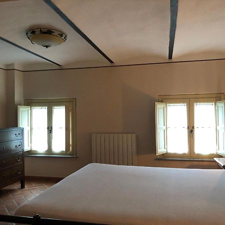 Agriturismo La Valle Della Lavanda - Podere Mezzastrada Fauglia Værelse billede